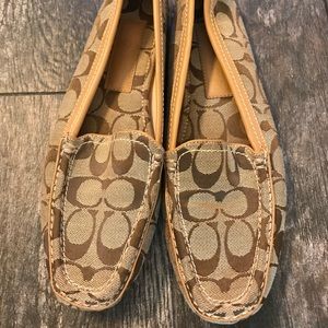 Coach Signature Suellen Loafer Shoes 8 Hardly Worn